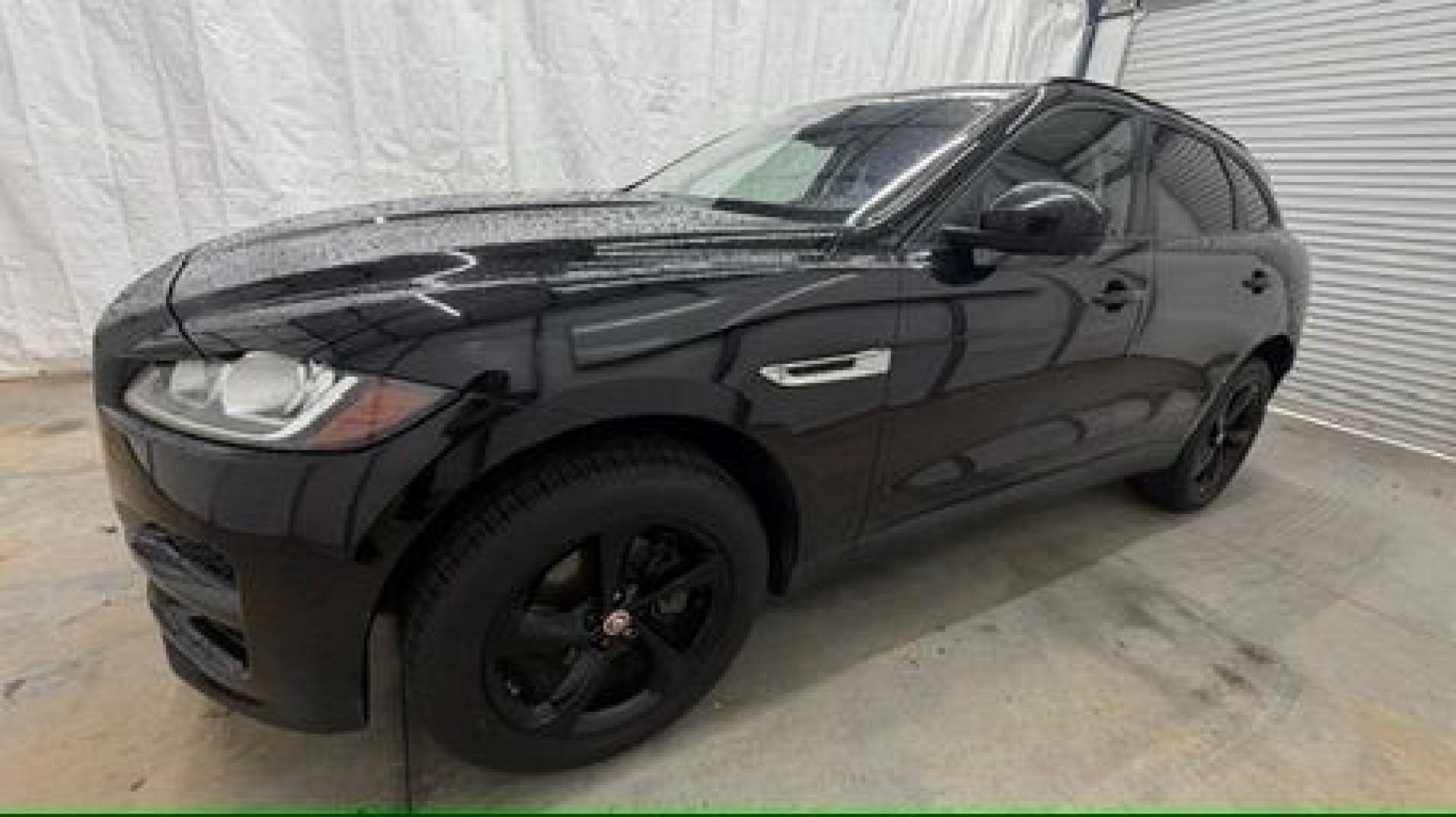 2017 Black Jaguar F-PACE 20d Premium (SADCJ2BN0HA) with an 2L I-4 diesel direct injection engine, located at 1806 Veterans Memorial Hwy SW, Austell, GA, 30168, (770) 944-9558, 33.817959, -84.606987- Photo#1