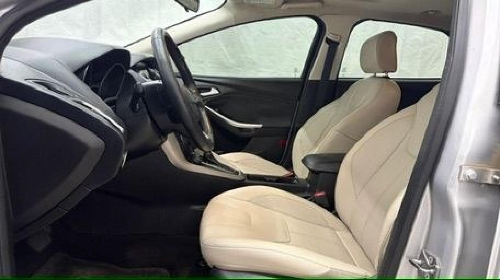 2018 Silver Ford Focus Titanium (1FADP3N20JL) with an 2L I-4 gasoline direct injection engine, located at 1806 Veterans Memorial Hwy SW, Austell, GA, 30168, (770) 944-9558, 33.817959, -84.606987- Photo#11