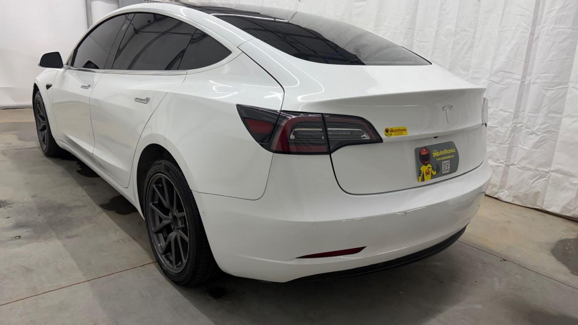 2019 White Tesla Model 3 Mid Range (5YJ3E1EA3KF) with an ELECTRIC engine, 1-Speed Automatic transmission, located at 1806 Veterans Memorial Hwy SW, Austell, GA, 30168, (770) 944-9558, 33.817959, -84.606987 - Why Choose Automania? At Automania, we make car buying easy and stress-free, with over 20 years serving Austell, GA and the surrounding communities. WE FINANCE GOOD AND NOT SO GOOD CREDIT, we work with all credit types, and every vehicle comes with a free vehicle history report so you know its backg- Photo#3