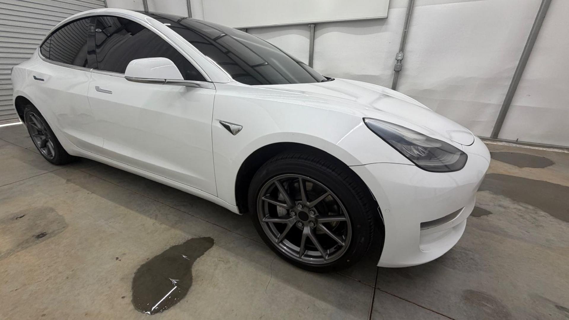2019 White Tesla Model 3 Mid Range (5YJ3E1EA3KF) with an ELECTRIC engine, 1-Speed Automatic transmission, located at 1806 Veterans Memorial Hwy SW, Austell, GA, 30168, (770) 944-9558, 33.817959, -84.606987 - Why Choose Automania? At Automania, we make car buying easy and stress-free, with over 20 years serving Austell, GA and the surrounding communities. WE FINANCE GOOD AND NOT SO GOOD CREDIT, we work with all credit types, and every vehicle comes with a free vehicle history report so you know its backg- Photo#7