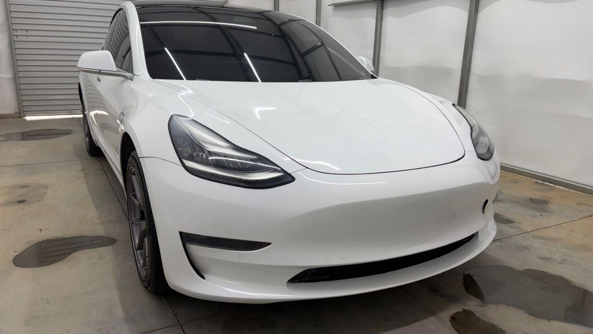 2019 White Tesla Model 3 Mid Range (5YJ3E1EA3KF) with an ELECTRIC engine, 1-Speed Automatic transmission, located at 1806 Veterans Memorial Hwy SW, Austell, GA, 30168, (770) 944-9558, 33.817959, -84.606987 - Why Choose Automania? At Automania, we make car buying easy and stress-free, with over 20 years serving Austell, GA and the surrounding communities. WE FINANCE GOOD AND NOT SO GOOD CREDIT, we work with all credit types, and every vehicle comes with a free vehicle history report so you know its backg- Photo#8