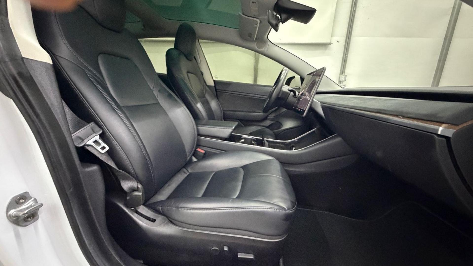 2019 White Tesla Model 3 Mid Range (5YJ3E1EA3KF) with an ELECTRIC engine, 1-Speed Automatic transmission, located at 1806 Veterans Memorial Hwy SW, Austell, GA, 30168, (770) 944-9558, 33.817959, -84.606987 - Why Choose Automania? At Automania, we make car buying easy and stress-free, with over 20 years serving Austell, GA and the surrounding communities. WE FINANCE GOOD AND NOT SO GOOD CREDIT, we work with all credit types, and every vehicle comes with a free vehicle history report so you know its backg- Photo#19