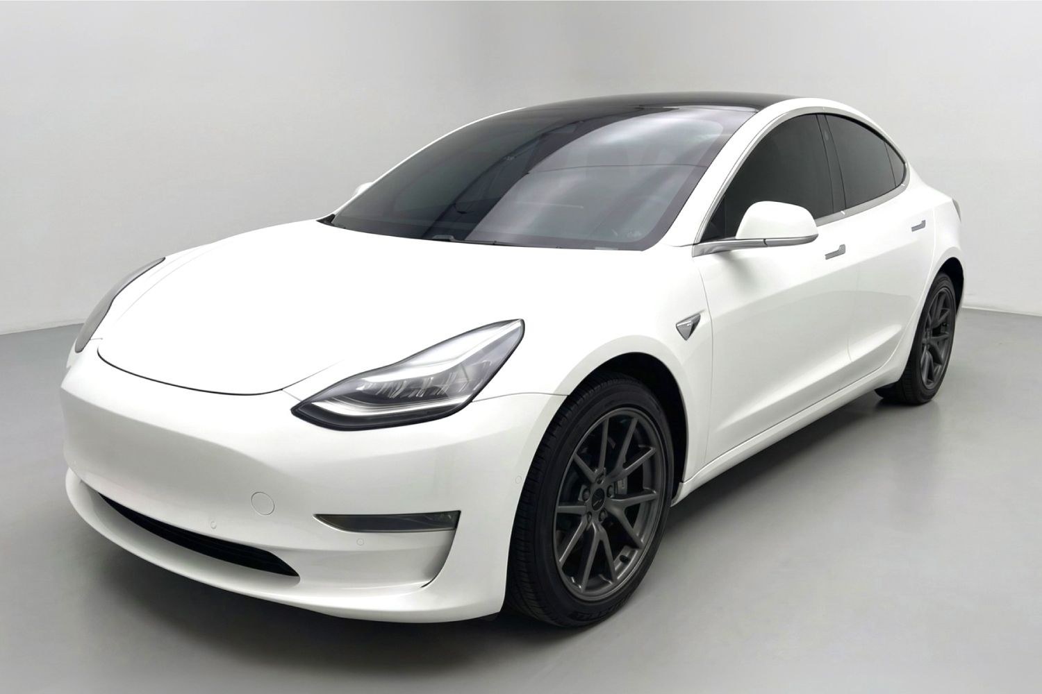 2019 White Tesla Model 3 Mid Range (5YJ3E1EA3KF) with an ELECTRIC engine, 1-Speed Automatic transmission, located at 1806 Veterans Memorial Hwy SW, Austell, GA, 30168, (770) 944-9558, 33.817959, -84.606987 - This 2019 Tesla Model 3 Mid Range RWD is a two-owner vehicle that has passed a 100+ point inspection performed in our own service center. The interior is in great condition, with no odors, no tears, and no fading. The exterior looks great, and the vehicle has been repainted overall. Please note that- Photo#0