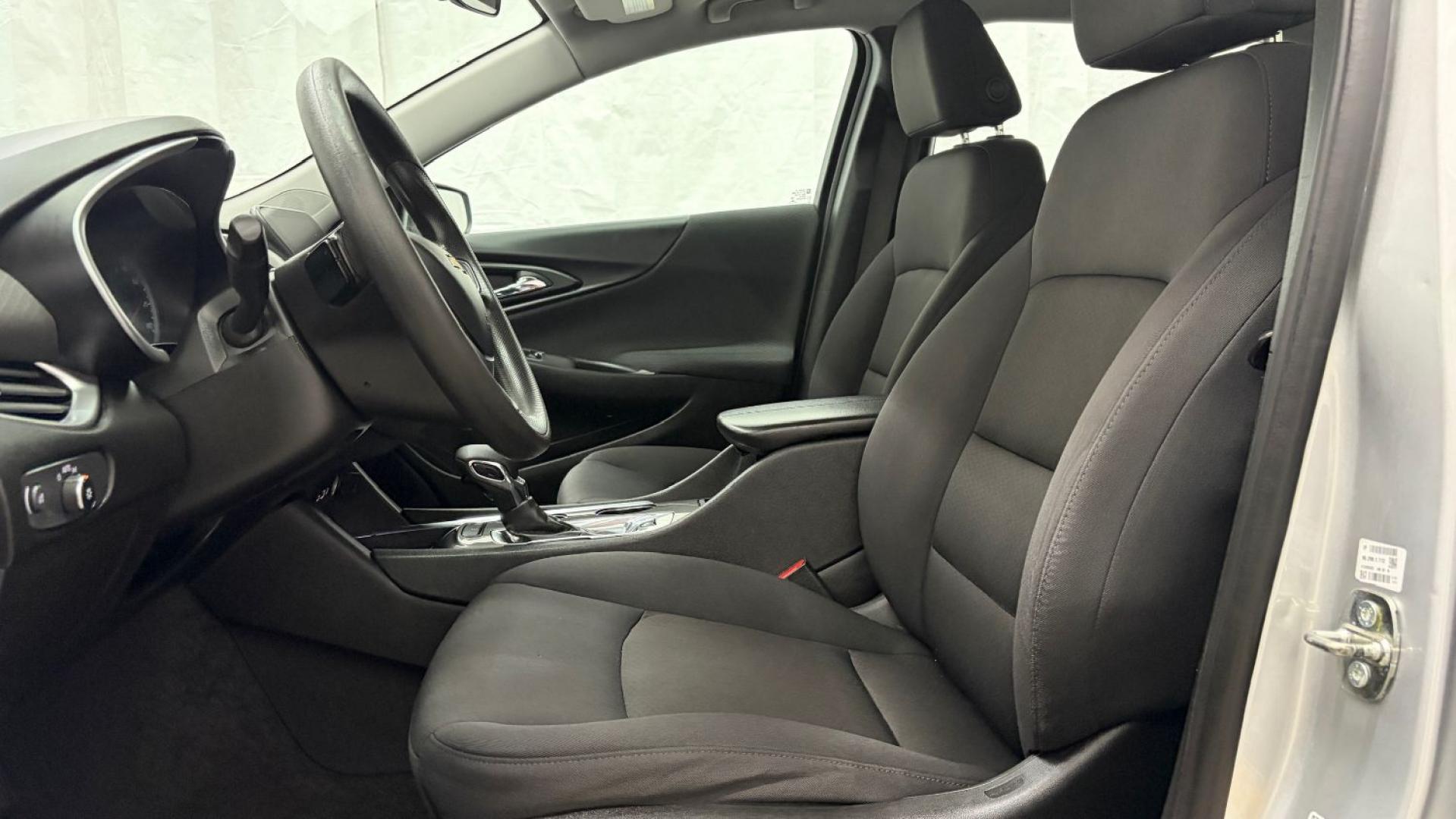2022 Silver Chevrolet Malibu FWD LT (1G1ZD5ST2NF) with an ECOTEC 1.5L I-4 gasoline direct injection engine, located at 1806 Veterans Memorial Hwy SW, Austell, GA, 30168, (770) 944-9558, 33.817959, -84.606987- Photo#11