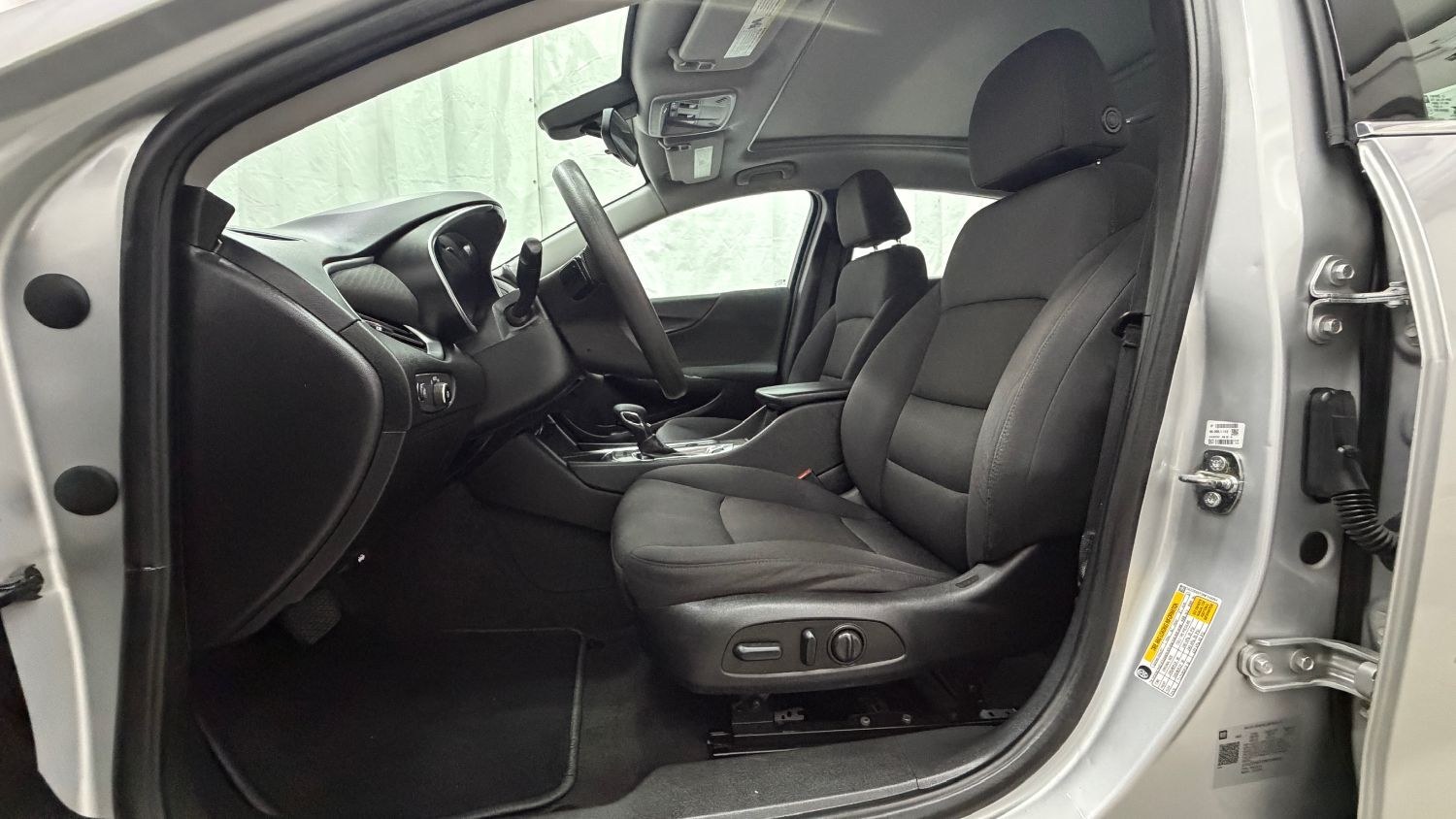 2022 Silver Chevrolet Malibu FWD LT (1G1ZD5ST2NF) with an ECOTEC 1.5L I-4 gasoline direct injection engine, located at 1806 Veterans Memorial Hwy SW, Austell, GA, 30168, (770) 944-9558, 33.817959, -84.606987- Photo#12