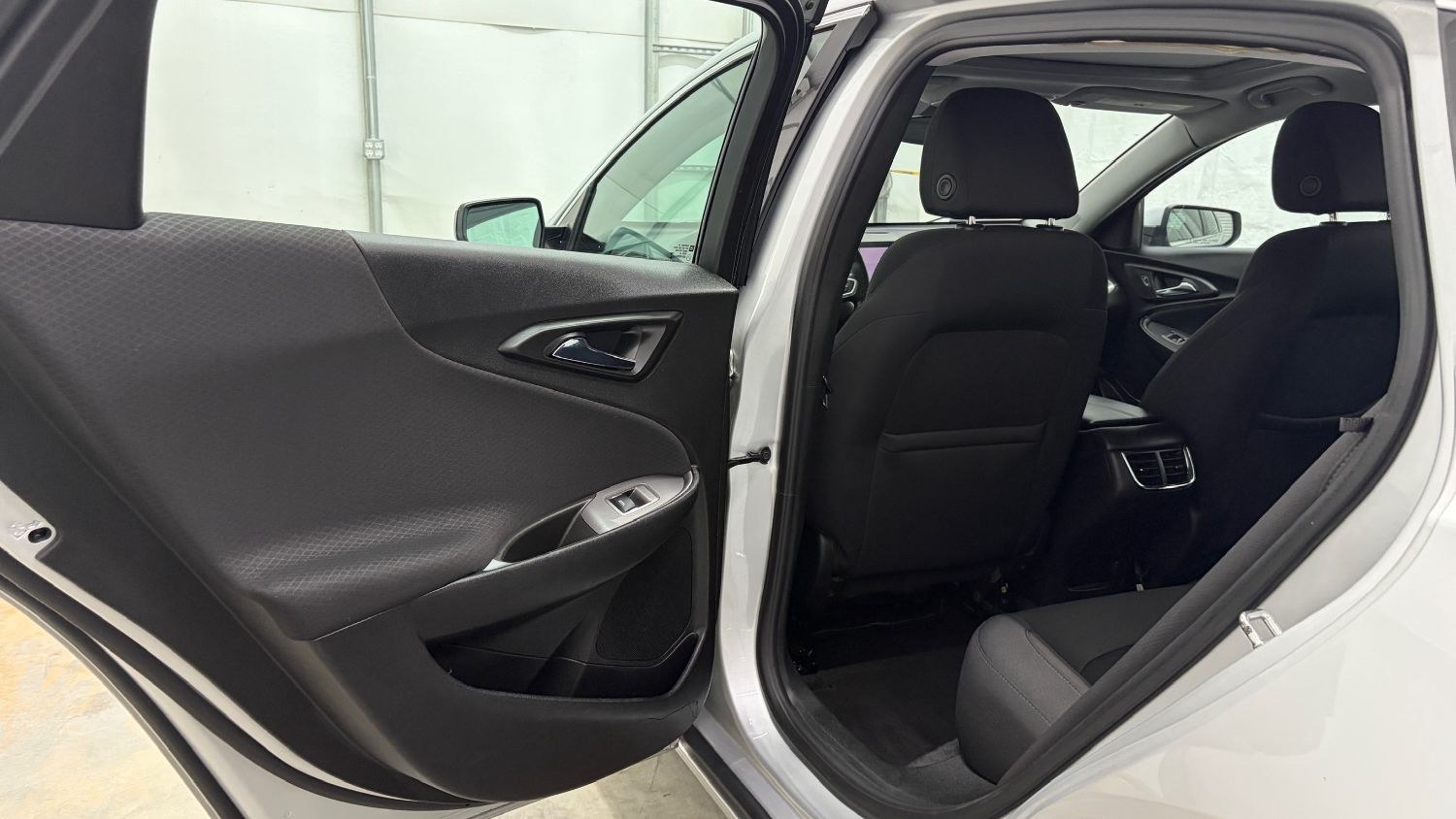 2022 Silver Chevrolet Malibu FWD LT (1G1ZD5ST2NF) with an ECOTEC 1.5L I-4 gasoline direct injection engine, located at 1806 Veterans Memorial Hwy SW, Austell, GA, 30168, (770) 944-9558, 33.817959, -84.606987- Photo#13