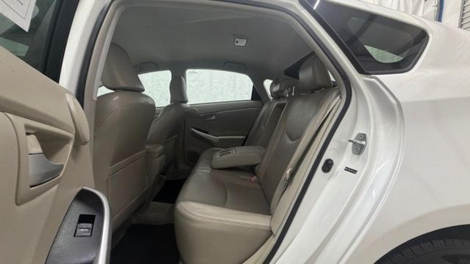 2011 White Toyota Prius Four (JTDKN3DU5B5) with an 1.8L I-4 DOHC engine, located at 1806 Veterans Memorial Hwy SW, Austell, GA, 30168, (770) 944-9558, 33.817959, -84.606987 - Why Choose Automania? At Automania, we make car buying easy and stress-free, with over 20 years serving Austell, GA and the surrounding communities. WE FINANCE GOOD AND NOT SO GOOD CREDIT, we work with all credit types, and every vehicle comes with a free vehicle history report so you know its backg- Photo#14