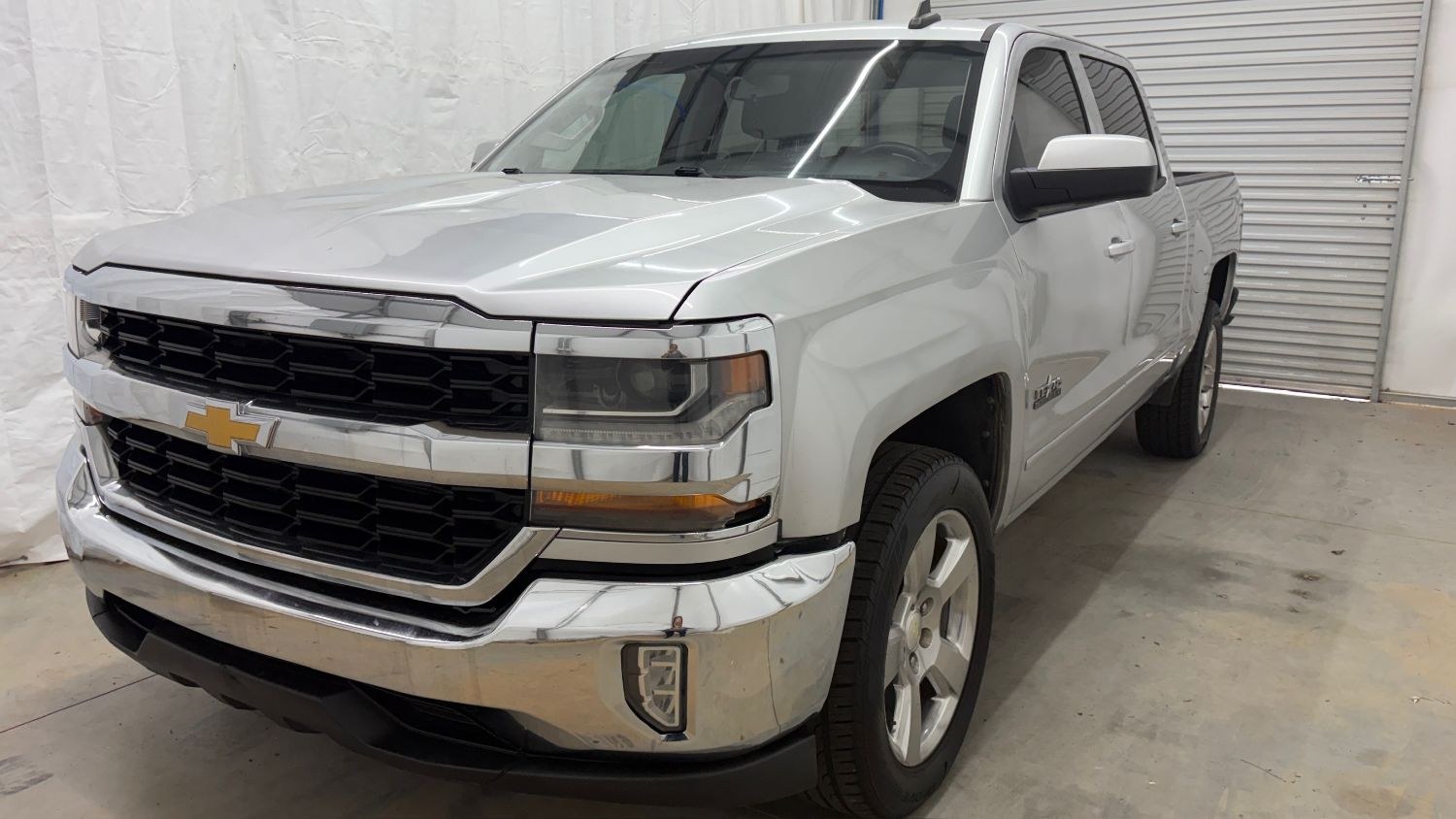 photo of 2017 Chevrolet Silverado 1500 LT