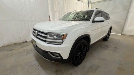 2018 White Volkswagen Atlas 3.6L V6 SEL Premium (1V2NR2CA6JC) with an 3.6L V-6 gasoline direct injection engine, located at 1806 Veterans Memorial Hwy SW, Austell, GA, 30168, (770) 944-9558, 33.817959, -84.606987- Photo#21