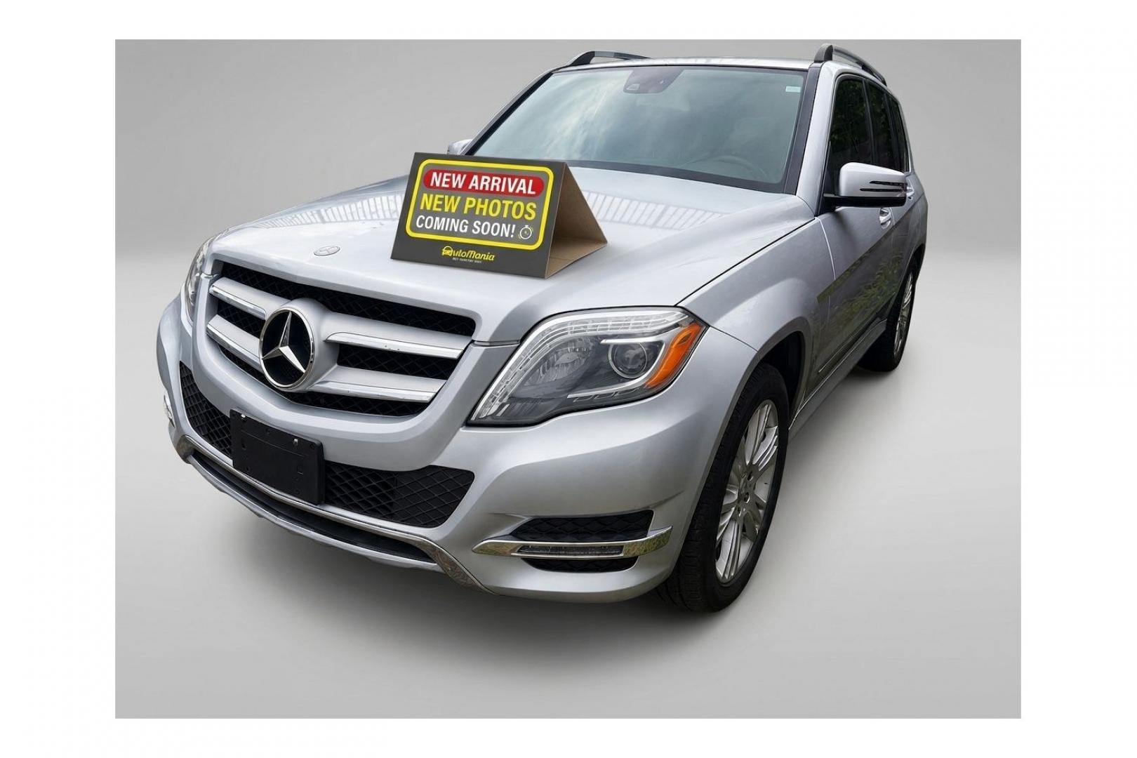 2014 Silver Mercedes-Benz GLK 350 Class (WDCGG5HB7EG) , located at 1806 Veterans Memorial Hwy SW, Austell, GA, 30168, (770) 944-9558, 33.817959, -84.606987- Photo#0
