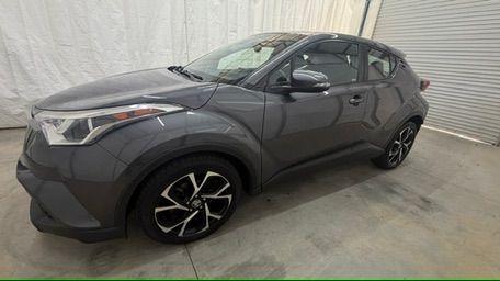 2018 Gray Toyota C-HR XLE (NMTKHMBX5JR) with an 2L I-4 DOHC engine, located at 1806 Veterans Memorial Hwy SW, Austell, GA, 30168, (770) 944-9558, 33.817959, -84.606987 - This 2018 Toyota C-HR has passed a 100+ point inspection performed in our own service center. It's in impeccable condition, with no odors, and the seats are in very good shape. For extra peace of mind, the transmission bearings have been replaced, it should have hundreds of thousands of miles. Come- Photo#1