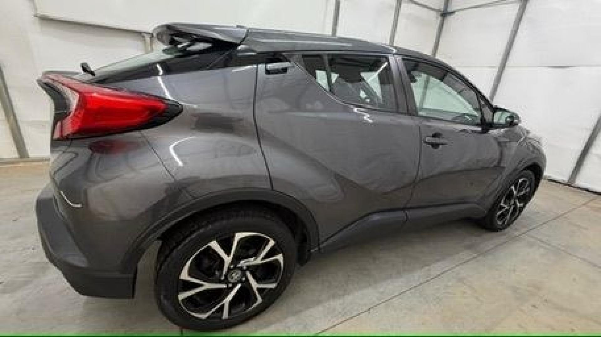 2018 Gray Toyota C-HR XLE (NMTKHMBX5JR) with an 2L I-4 DOHC engine, located at 1806 Veterans Memorial Hwy SW, Austell, GA, 30168, (770) 944-9558, 33.817959, -84.606987 - This 2018 Toyota C-HR has passed a 100+ point inspection performed in our own service center. It's in impeccable condition, with no odors, and the seats are in very good shape. For extra peace of mind, the transmission bearings have been replaced, it should have hundreds of thousands of miles. Come- Photo#6