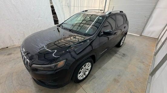 2020 Black Jeep Cherokee Latitude FWD (1C4PJLCB6LD) , located at 1806 Veterans Memorial Hwy SW, Austell, GA, 30168, (770) 944-9558, 33.817959, -84.606987 - This Jeep is in good condition and comes from a non-smoker vehicle. The exterior is in perfect condition, and the interior looks good and smells great. Overall, a great car for the price.- Photo#1