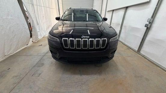 2020 Black Jeep Cherokee Latitude FWD (1C4PJLCB6LD) , located at 1806 Veterans Memorial Hwy SW, Austell, GA, 30168, (770) 944-9558, 33.817959, -84.606987 - This Jeep is in good condition and comes from a non-smoker vehicle. The exterior is in perfect condition, and the interior looks good and smells great. Overall, a great car for the price.- Photo#9