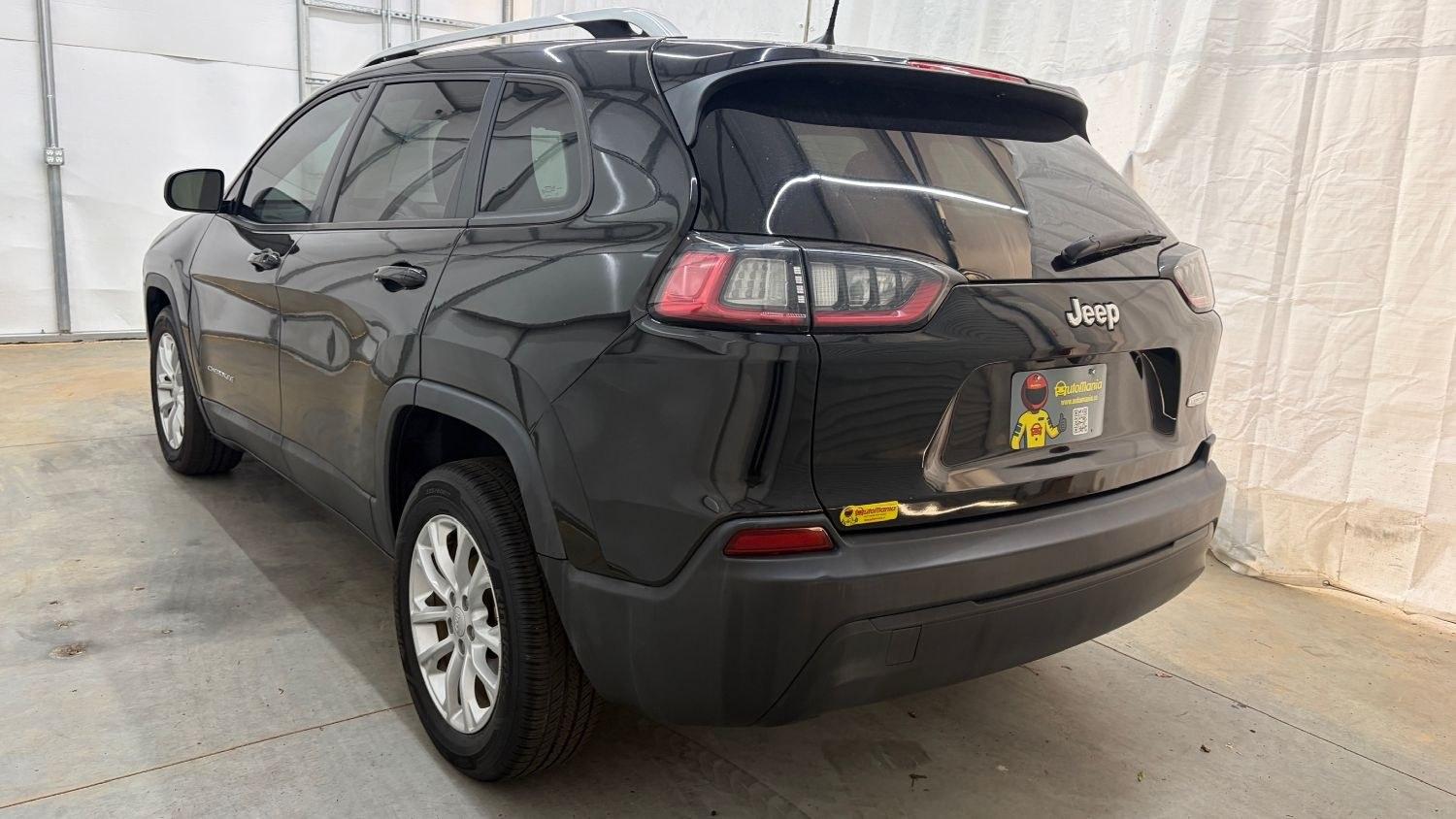 2020 Black Jeep Cherokee Latitude FWD (1C4PJLCB6LD) , located at 1806 Veterans Memorial Hwy SW, Austell, GA, 30168, (770) 944-9558, 33.817959, -84.606987 - This Jeep is in good condition and comes from a non-smoker vehicle. The exterior is in perfect condition, and the interior looks good and smells great. Overall, a great car for the price.- Photo#3