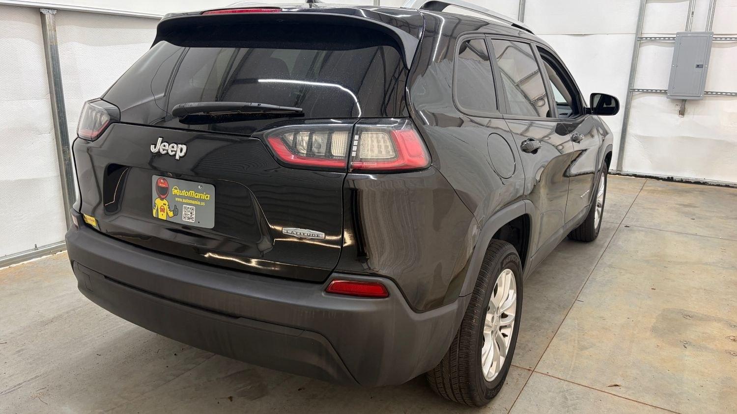 2020 Black Jeep Cherokee Latitude FWD (1C4PJLCB6LD) , located at 1806 Veterans Memorial Hwy SW, Austell, GA, 30168, (770) 944-9558, 33.817959, -84.606987 - This Jeep is in good condition and comes from a non-smoker vehicle. The exterior is in perfect condition, and the interior looks good and smells great. Overall, a great car for the price.- Photo#5