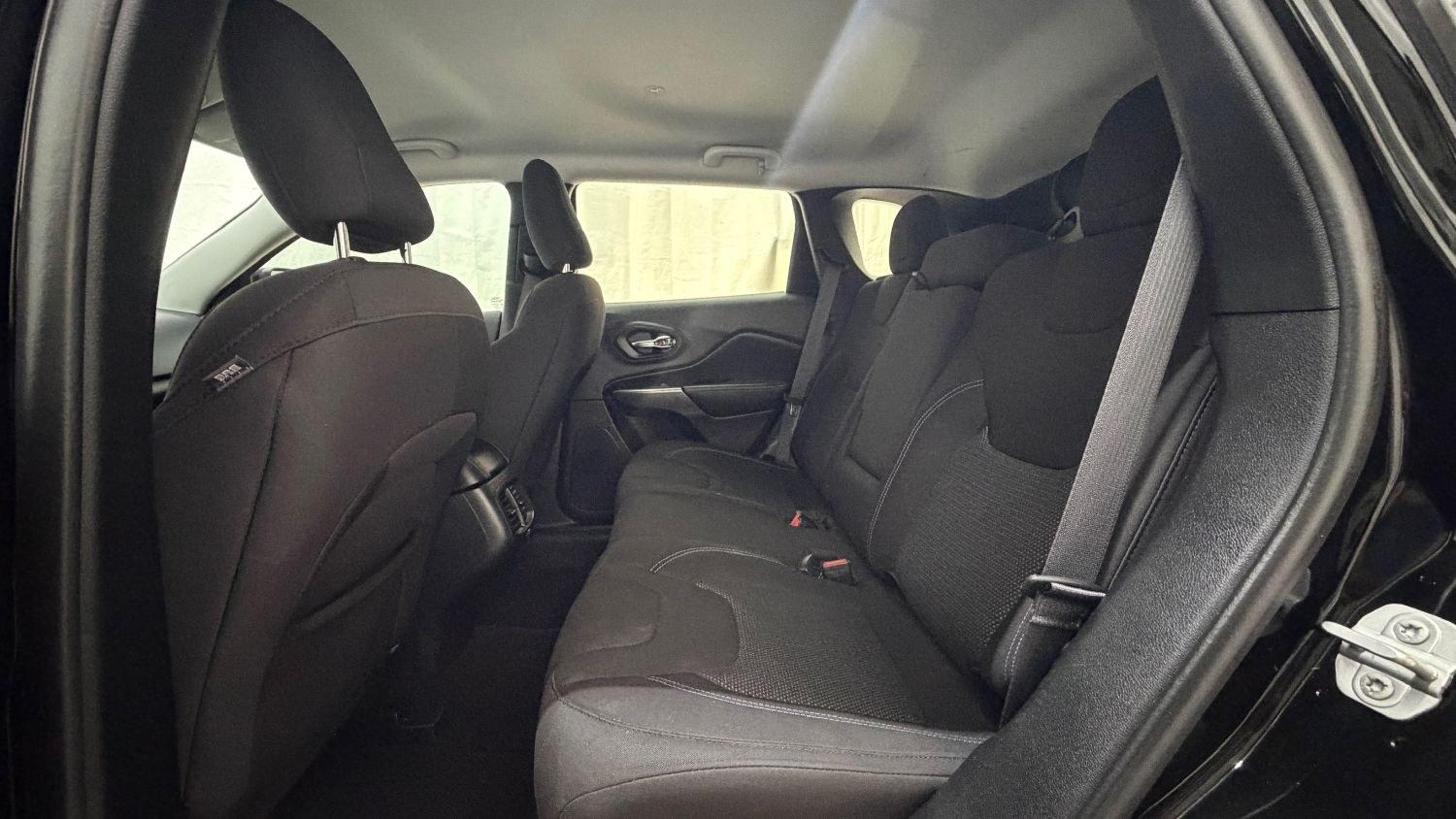 2020 Black Jeep Cherokee Latitude FWD (1C4PJLCB6LD) , located at 1806 Veterans Memorial Hwy SW, Austell, GA, 30168, (770) 944-9558, 33.817959, -84.606987 - This Jeep is in good condition and comes from a non-smoker vehicle. The exterior is in perfect condition, and the interior looks good and smells great. Overall, a great car for the price.- Photo#13