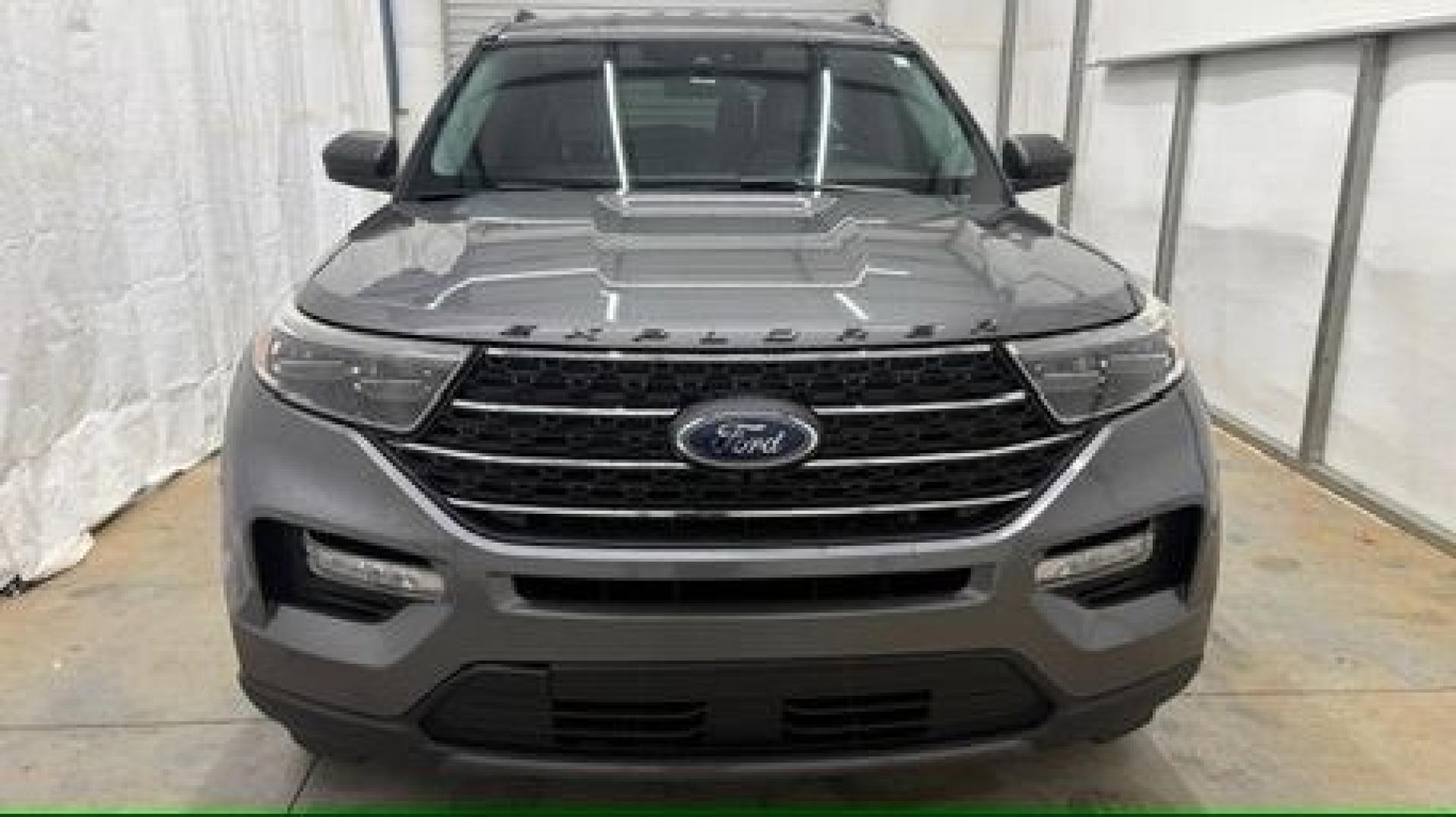 2021 Gray Ford Explorer XLT (1FMSK8DHXMG) with an EcoBoost 2.3L I-4 direct injection engine, located at 1806 Veterans Memorial Hwy SW, Austell, GA, 30168, (770) 944-9558, 33.817959, -84.606987 - This Explorer has an interior that looks good and comes from a non-smoker vehicle. The exterior paint looks excellent, with only minor scratches, and the tires are in great shape. With lots of comfortable seating, it's a spacious, family-friendly SUV that's ready for daily driving.- Photo#9