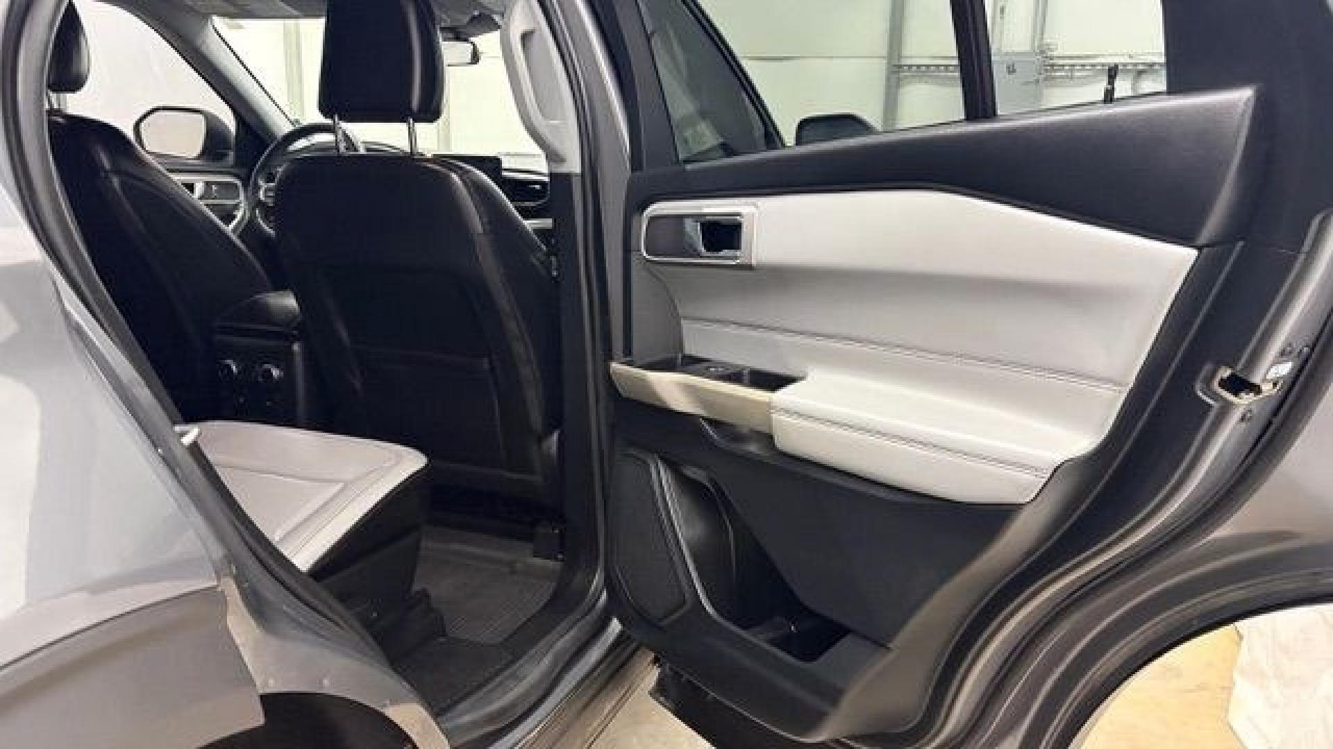2021 Gray Ford Explorer XLT (1FMSK8DHXMG) with an EcoBoost 2.3L I-4 direct injection engine, located at 1806 Veterans Memorial Hwy SW, Austell, GA, 30168, (770) 944-9558, 33.817959, -84.606987 - This Explorer has an interior that looks good and comes from a non-smoker vehicle. The exterior paint looks excellent, with only minor scratches, and the tires are in great shape. With lots of comfortable seating, it's a spacious, family-friendly SUV that's ready for daily driving.- Photo#18
