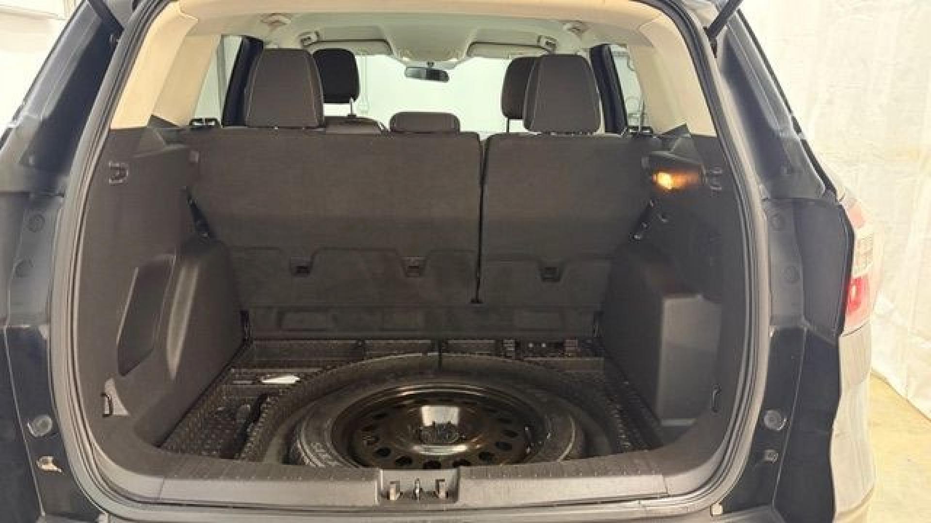 2018 Black Ford Escape SE (1FMCU9GD2JU) with an EcoBoost 1.5L I-4 direct injection engine, located at 1806 Veterans Memorial Hwy SW, Austell, GA, 30168, (770) 944-9558, 33.817959, -84.606987- Photo#15