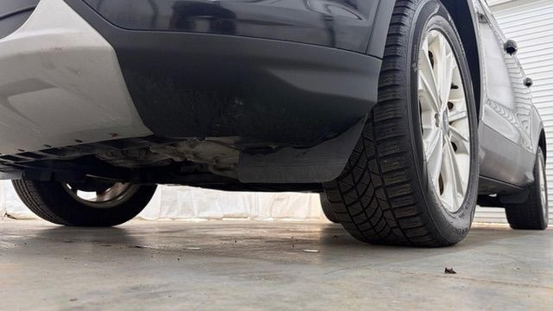 2018 Black Ford Escape SE (1FMCU9GD2JU) with an EcoBoost 1.5L I-4 direct injection engine, located at 1806 Veterans Memorial Hwy SW, Austell, GA, 30168, (770) 944-9558, 33.817959, -84.606987- Photo#19