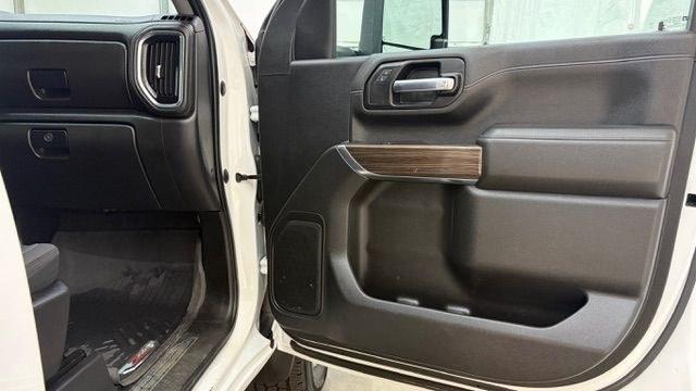 2023 White Chevrolet Silverado 2500HD 4WD Crew Cab Standard Bed LT (2GC1YNEY0P1) with an Duramax 6.6L V-8 direct injection engine, located at 1806 Veterans Memorial Hwy SW, Austell, GA, 30168, (770) 944-9558, 33.817959, -84.606987 - This 2023 Chevrolet Silverado 2500HD Diesel has passed a 100+ point inspection performed in our own service center. It's in super nice shape, especially for a work truck. The paint is very nice, and the interior is super clean for a truck. A strong, capable diesel ready for the job. Come see it in p- Photo#18