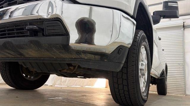 2023 White Chevrolet Silverado 2500HD 4WD Crew Cab Standard Bed LT (2GC1YNEY0P1) with an Duramax 6.6L V-8 direct injection engine, located at 1806 Veterans Memorial Hwy SW, Austell, GA, 30168, (770) 944-9558, 33.817959, -84.606987 - This 2023 Chevrolet Silverado 2500HD Diesel has passed a 100+ point inspection performed in our own service center. It's in super nice shape, especially for a work truck. The paint is very nice, and the interior is super clean for a truck. A strong, capable diesel ready for the job. Come see it in p- Photo#21
