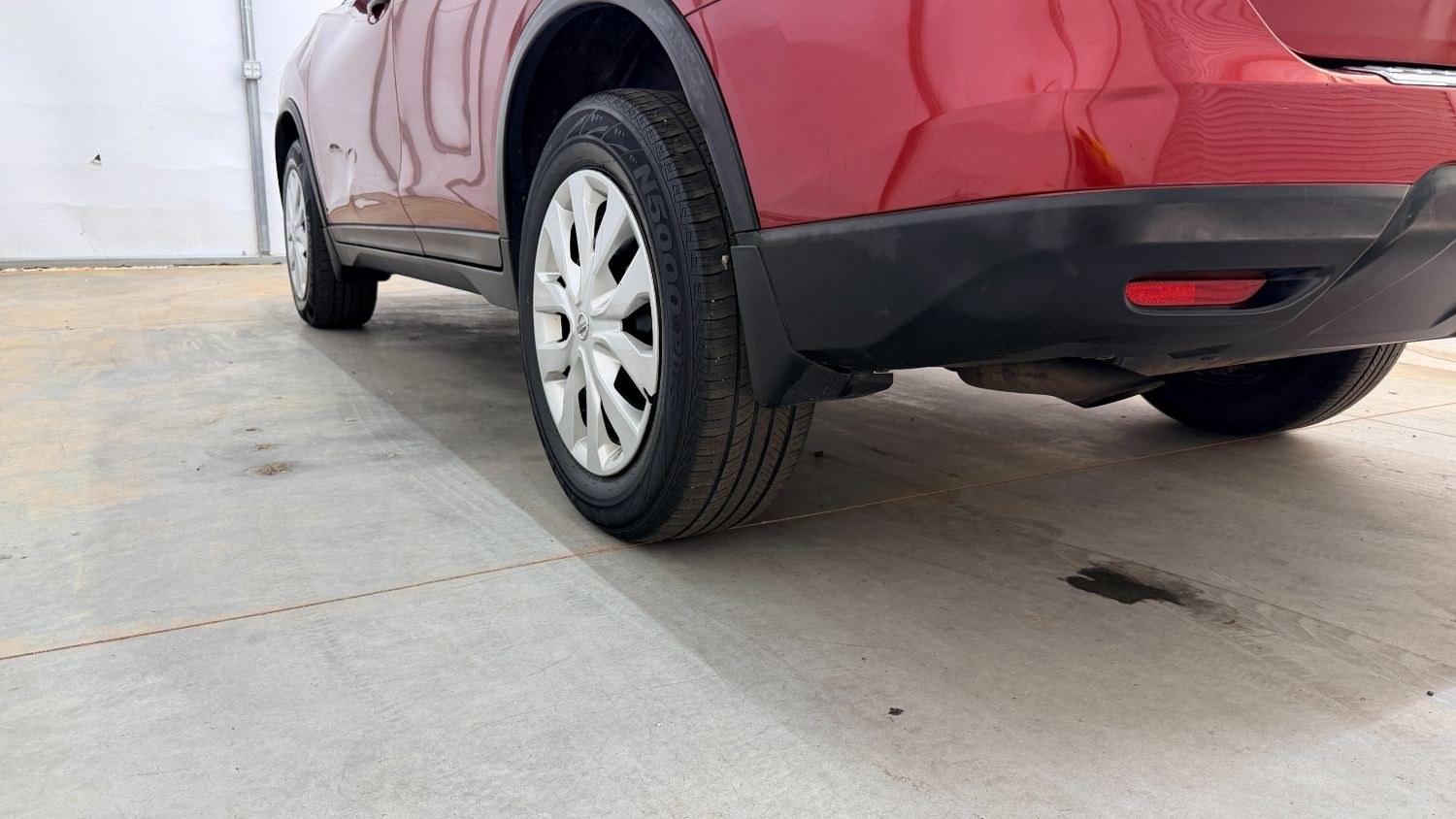 2016 Red Nissan Rogue S (JN8AT2MV0GW) with an 2.5L I-4 DOHC engine, located at 1806 Veterans Memorial Hwy SW, Austell, GA, 30168, (770) 944-9558, 33.817959, -84.606987 - This Nissan Rogue has passed a 100+ point inspection performed in our own service center. It's in great condition inside and out, and the tan interior is immaculate. Come see it in person and take it for a test drive! Why Choose Automania? At Automania, we make car buying easy and stress-free, with- Photo#21