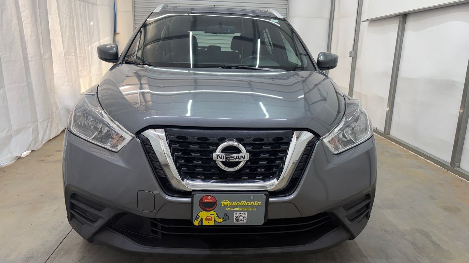2019 Gray Nissan Kicks SV (3N1CP5CU9KL) with an 1.6L I-4 DOHC engine, located at 1806 Veterans Memorial Hwy SW, Austell, GA, 30168, (770) 944-9558, 33.817959, -84.606987- Photo#9