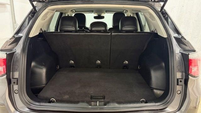 2018 Gray Jeep Compass Latitude FWD (3C4NJCBB8JT) with an 2.4L I-4 variable valve control engine, located at 1806 Veterans Memorial Hwy SW, Austell, GA, 30168, (770) 944-9558, 33.817959, -84.606987- Photo#16